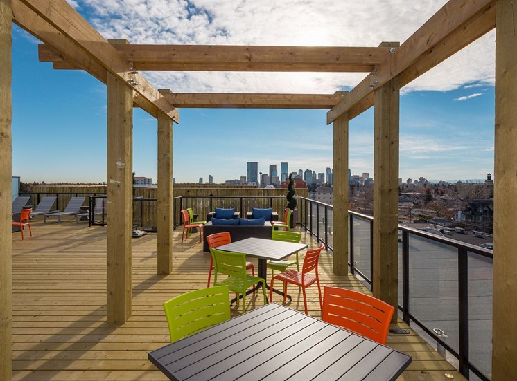 Centro Residential Rental apartments sunny rooftop patio